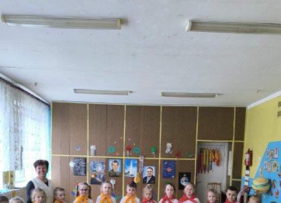 Физкультурный досуг ´Школа юных космонавтов´.